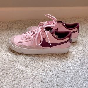 Nike Blazer Low 77